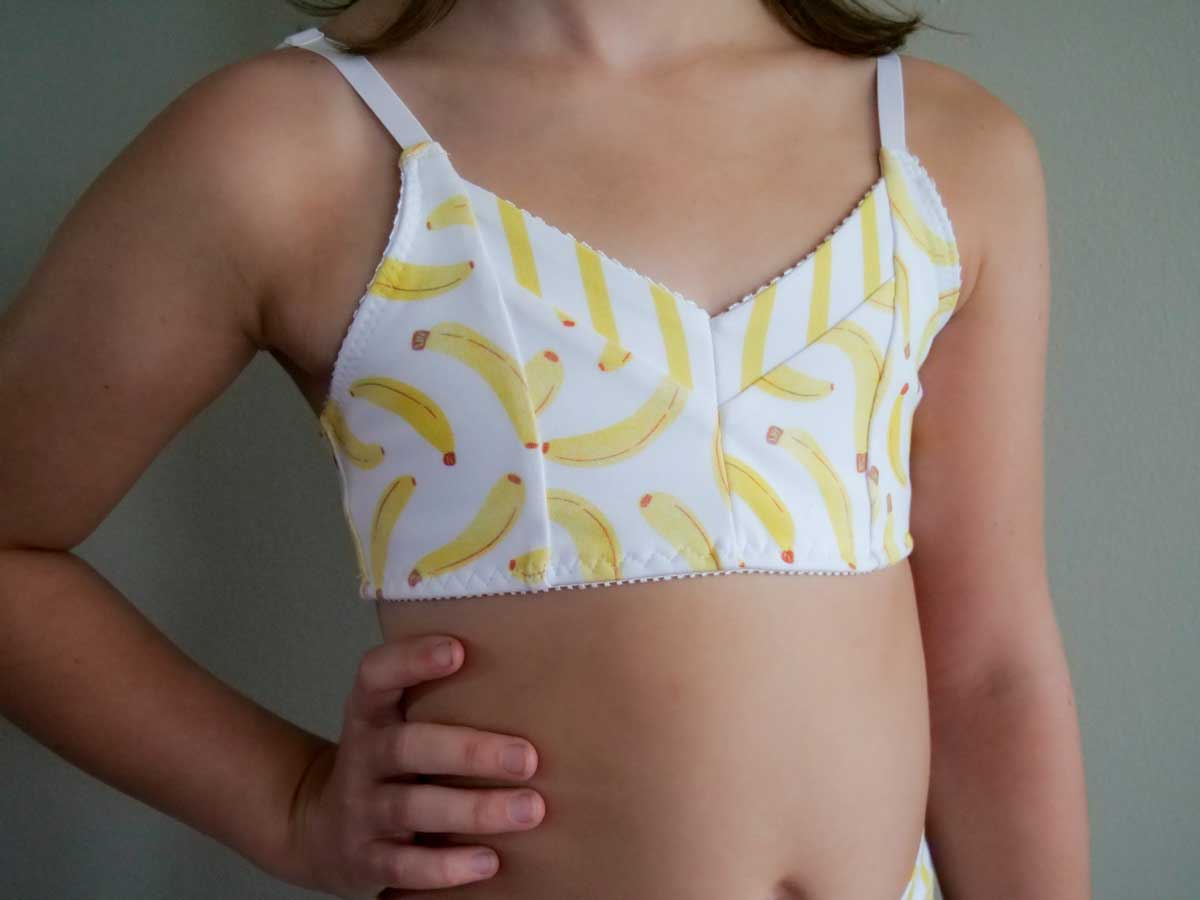 Oshilian girl underwear development bra little girl Jordan